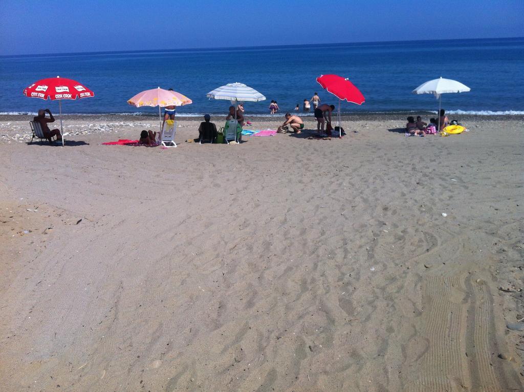 캄포펠리체 디 로첼라 Casa Vacanza Paradise Vicino Cefalu Con Servizio Di Piscina A 3 Chilometri 아파트 외부 사진